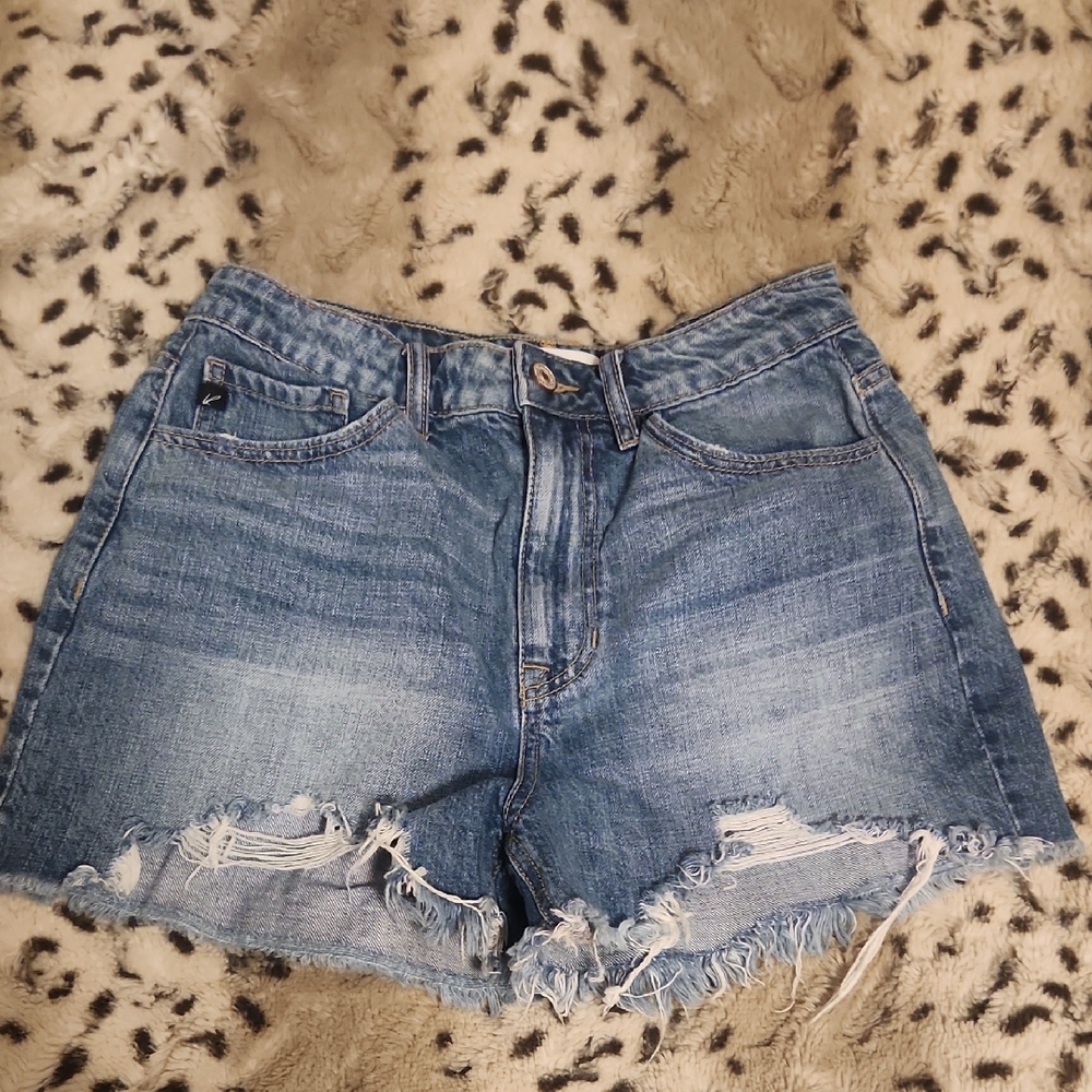 KanCan 7/27 Shorts